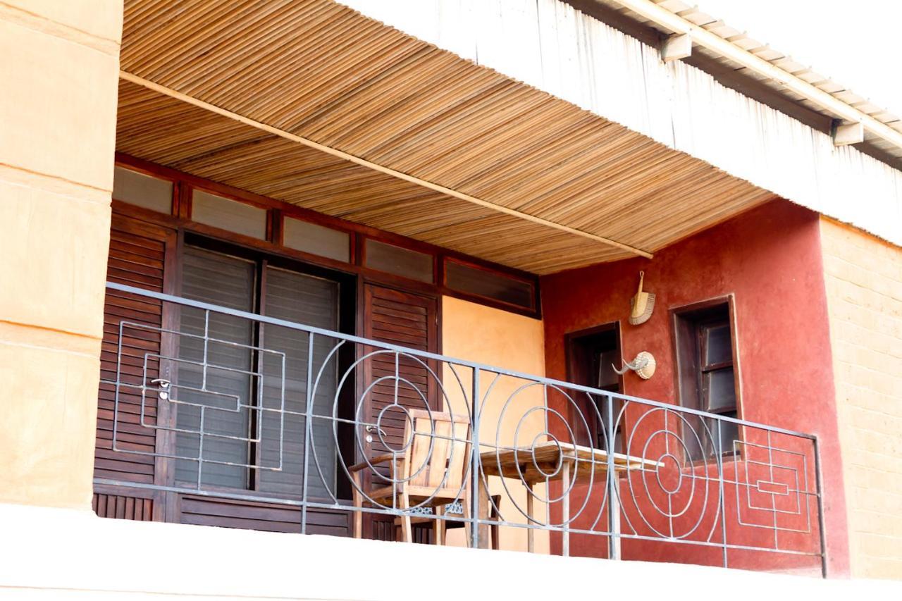 La Maison Bleue Lomé Exteriör bild