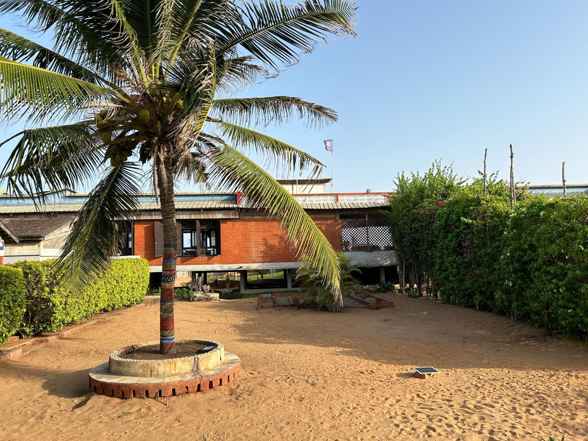 La Maison Bleue Lomé Exteriör bild