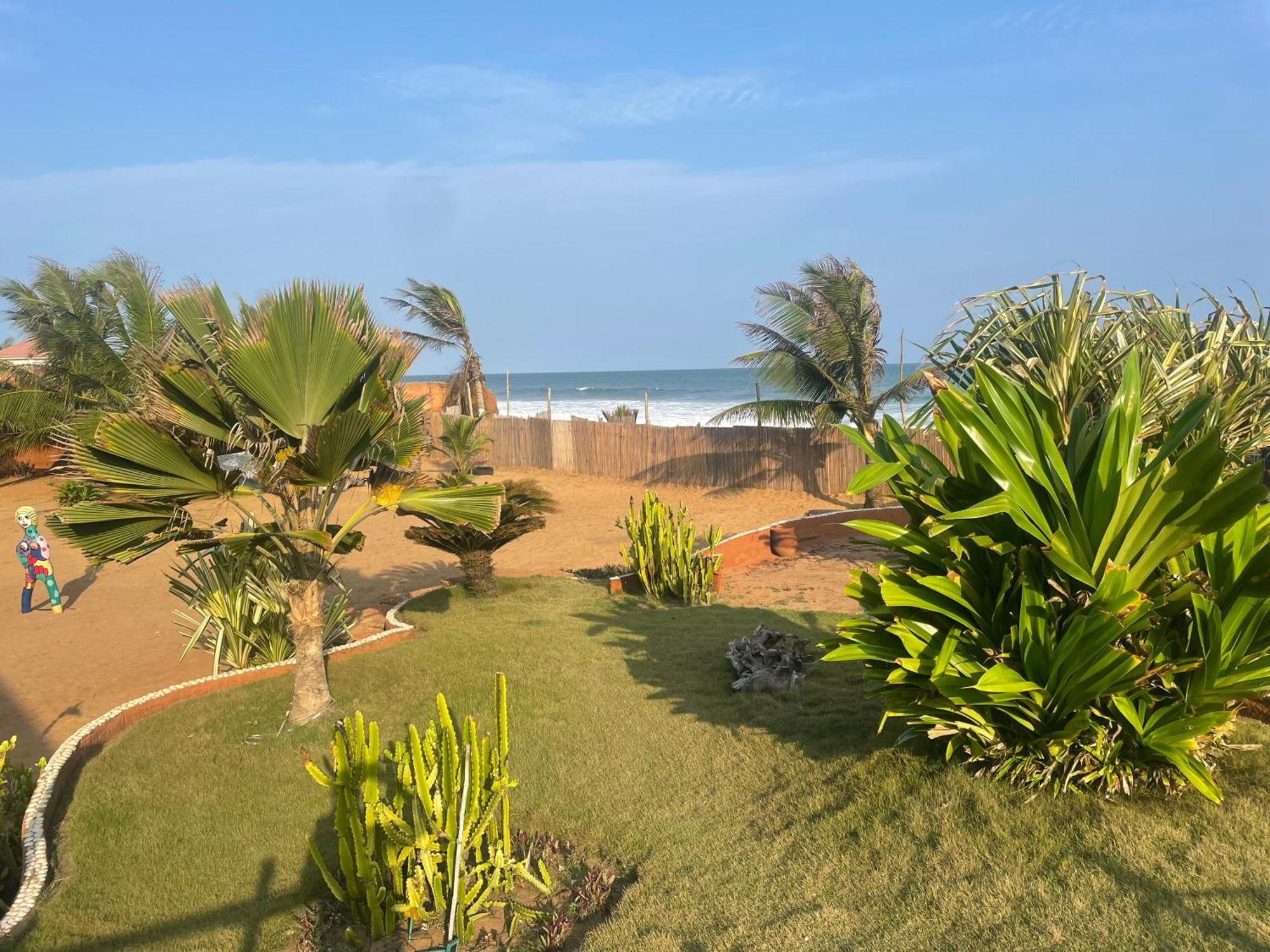La Maison Bleue Lomé Exteriör bild